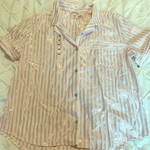 NWT Victoria’s Secret pink and white pajama top